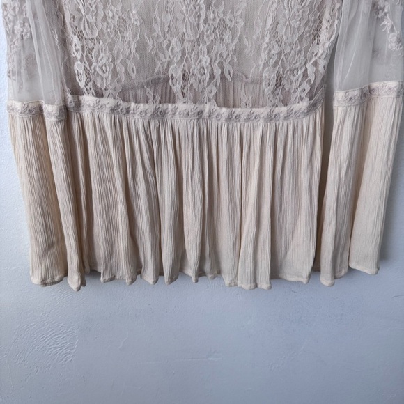 American Eagle cream lace boho blouse Size Small - Picture 6 of 7